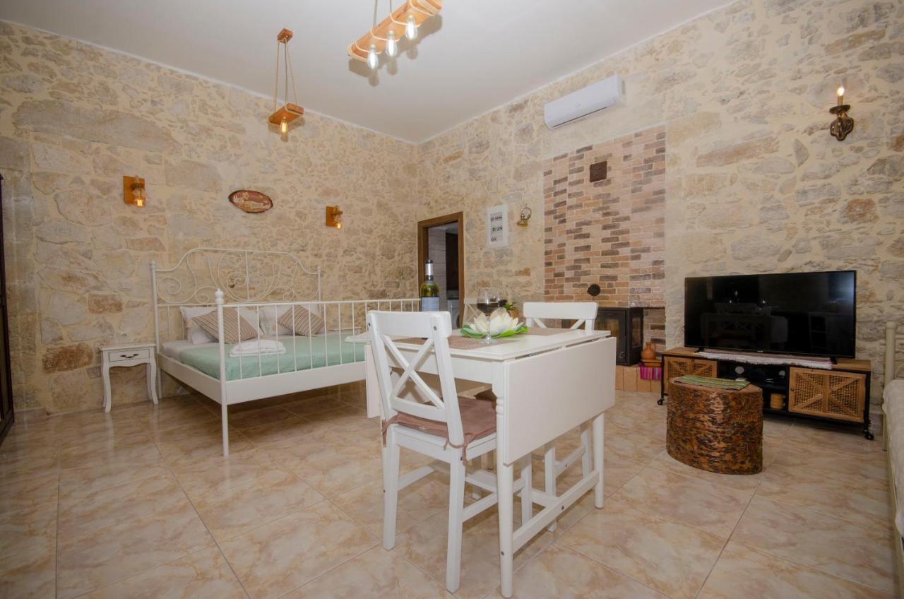 La Casa De Ioanna Daire Kíssamos Dış mekan fotoğraf